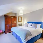 4 Bed In Oc-73424 * Харрогейт