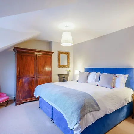 펜션 4 Bed In 73424 *